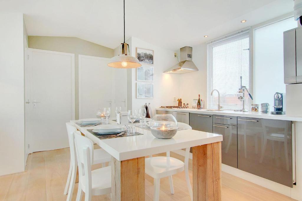 Canal Apartment Jordaan Amsterdam Rum bild